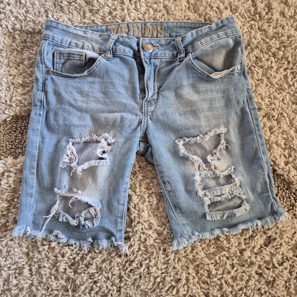 Junior’s Size 9/10 V.I.P. Jeans Denim Light Wash Jean Shorts Distressed